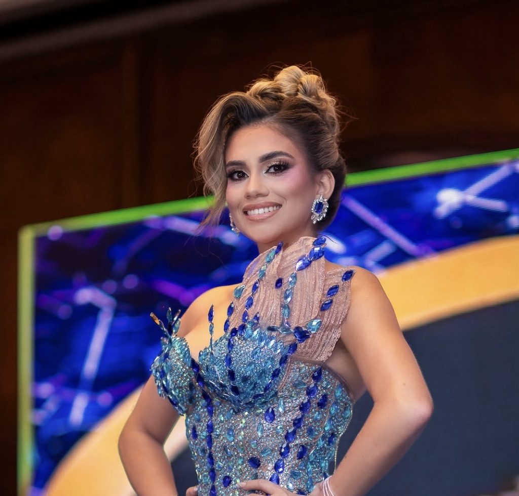 Sindy Riquelme se quedó con la corona de Emperatriz Top Model Universe 2026