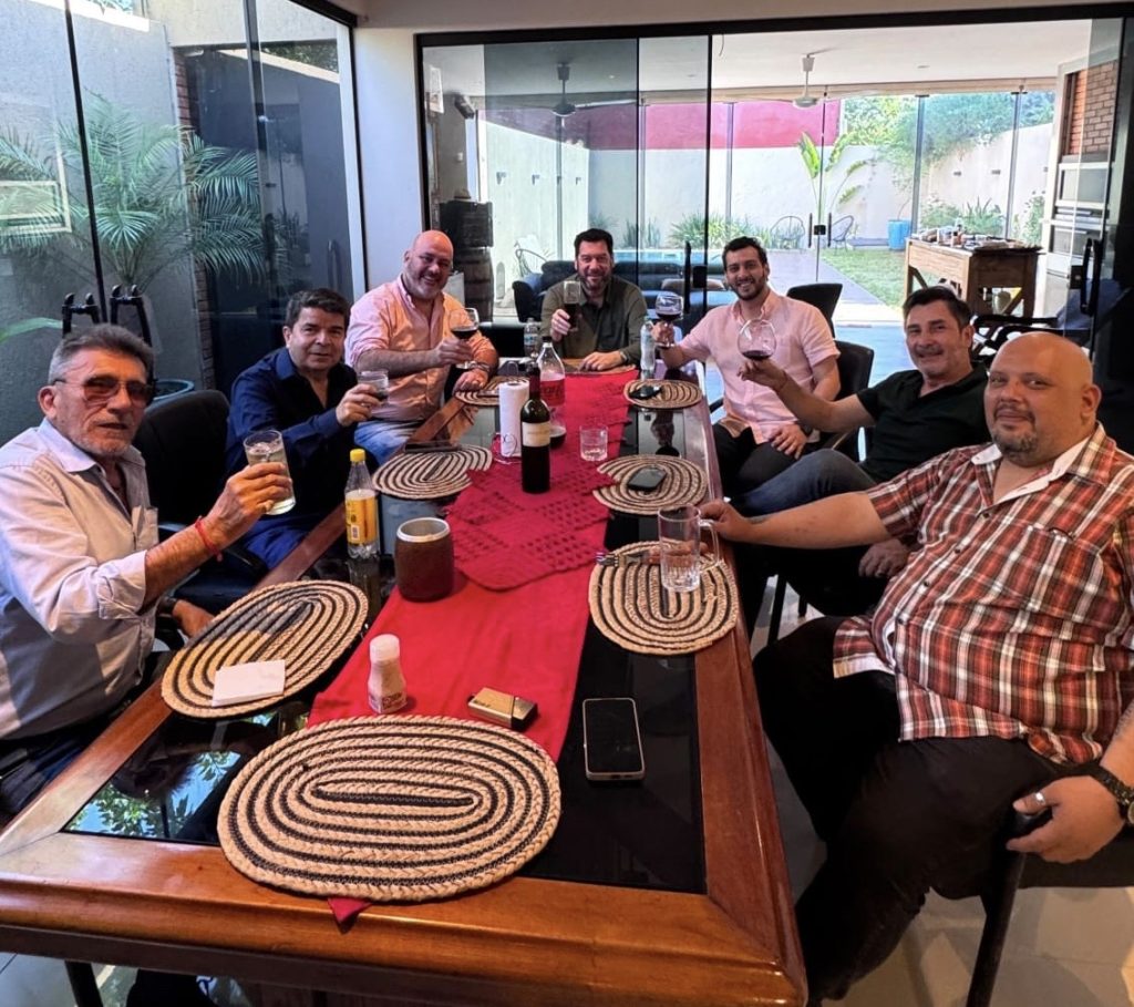 REFERENTES POLÍTICOS DE ASUNCIÓN COMPARTIERON UN ALMUERZO POR EL DÍA DE LA AMISTAD