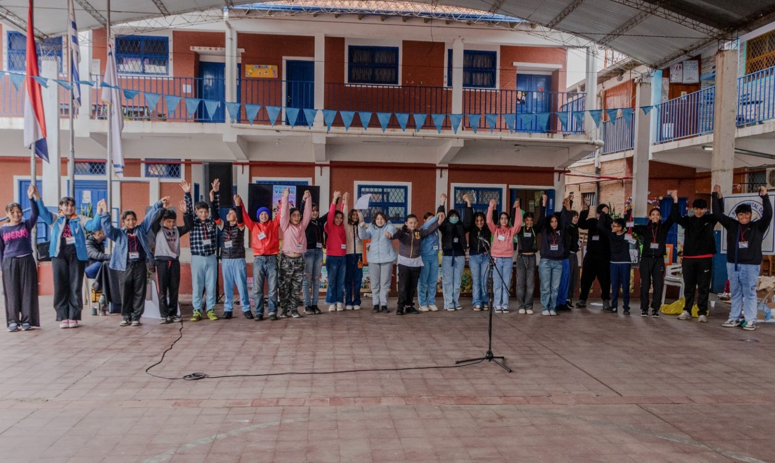 NIÑOS APRENDIERON A CUIDAR EL MEDIOAMBIENTE A TRAVÉS DEL ARTE Y EL GUARANÍ