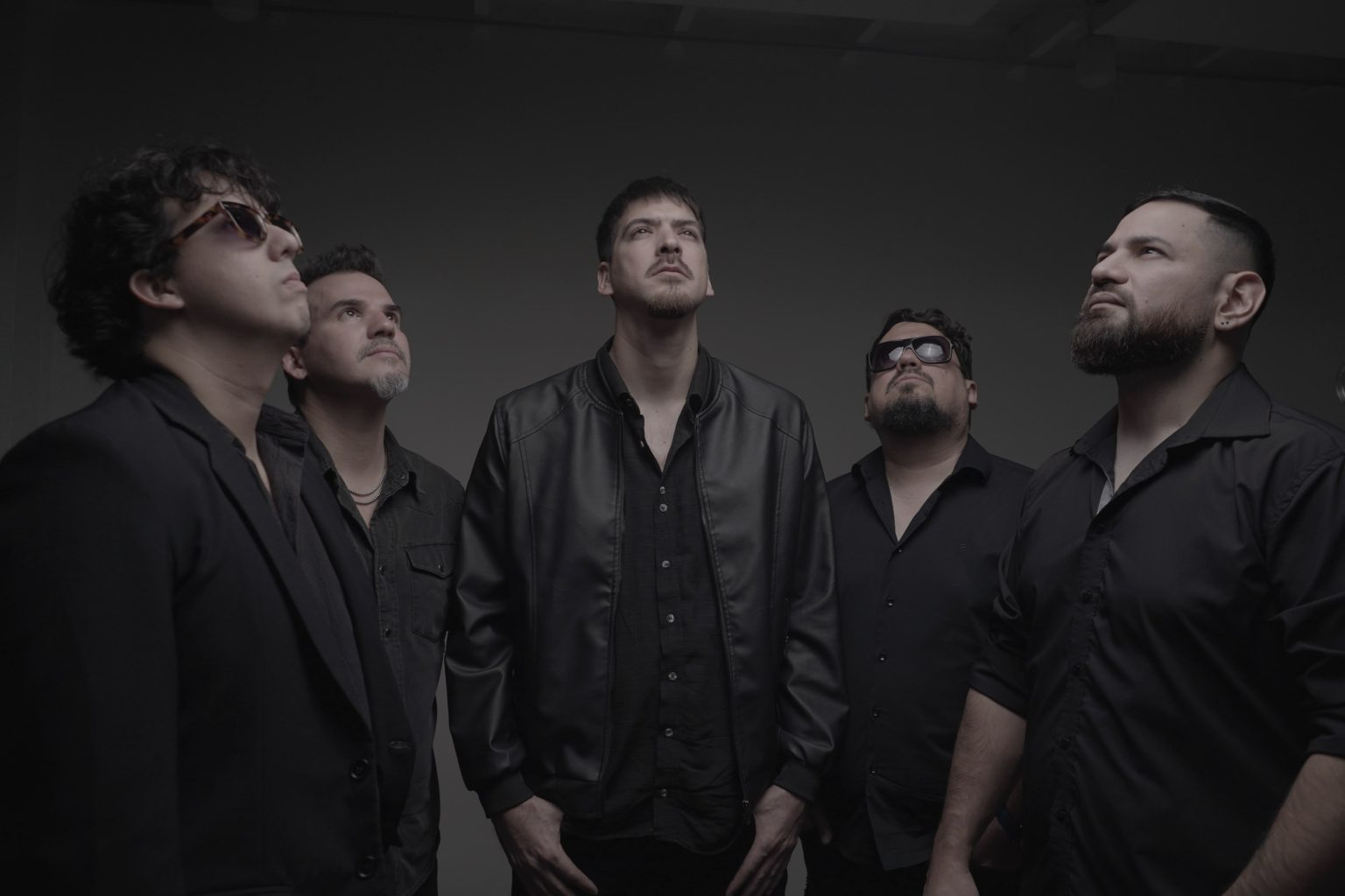 ¡OVEJAS NEGRAS NO BAJA EL VOLUMEN! LA BANDA PARAGUAYA ESTRENA “TODO ESTÁ BIEN” Y PREPARA SU SEGUNDO DISCO